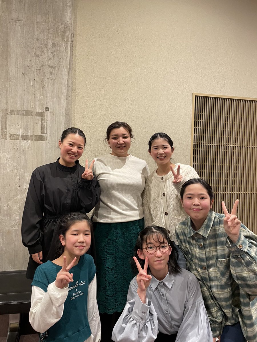 いよいよ明日、島根県民オペラ「ラ・ボエーム」公演!!✨✨
今まで楽しく練習させていただきました。本番でも楽しく頑張りたいと思います☺️
出演者の皆さん、裏方の皆さんよろしくお願いしますm(_ _)m✨✨