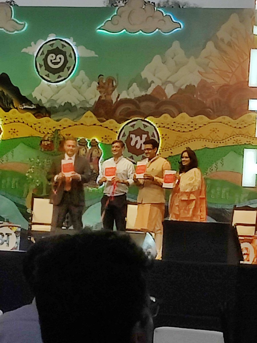 Medhs's tweet photo. Listening to @vikramsampath and @sanjeevsanyal during their book launches @arth_live . Joining them is @sbabones . https://t.co/dKA26EDMGe