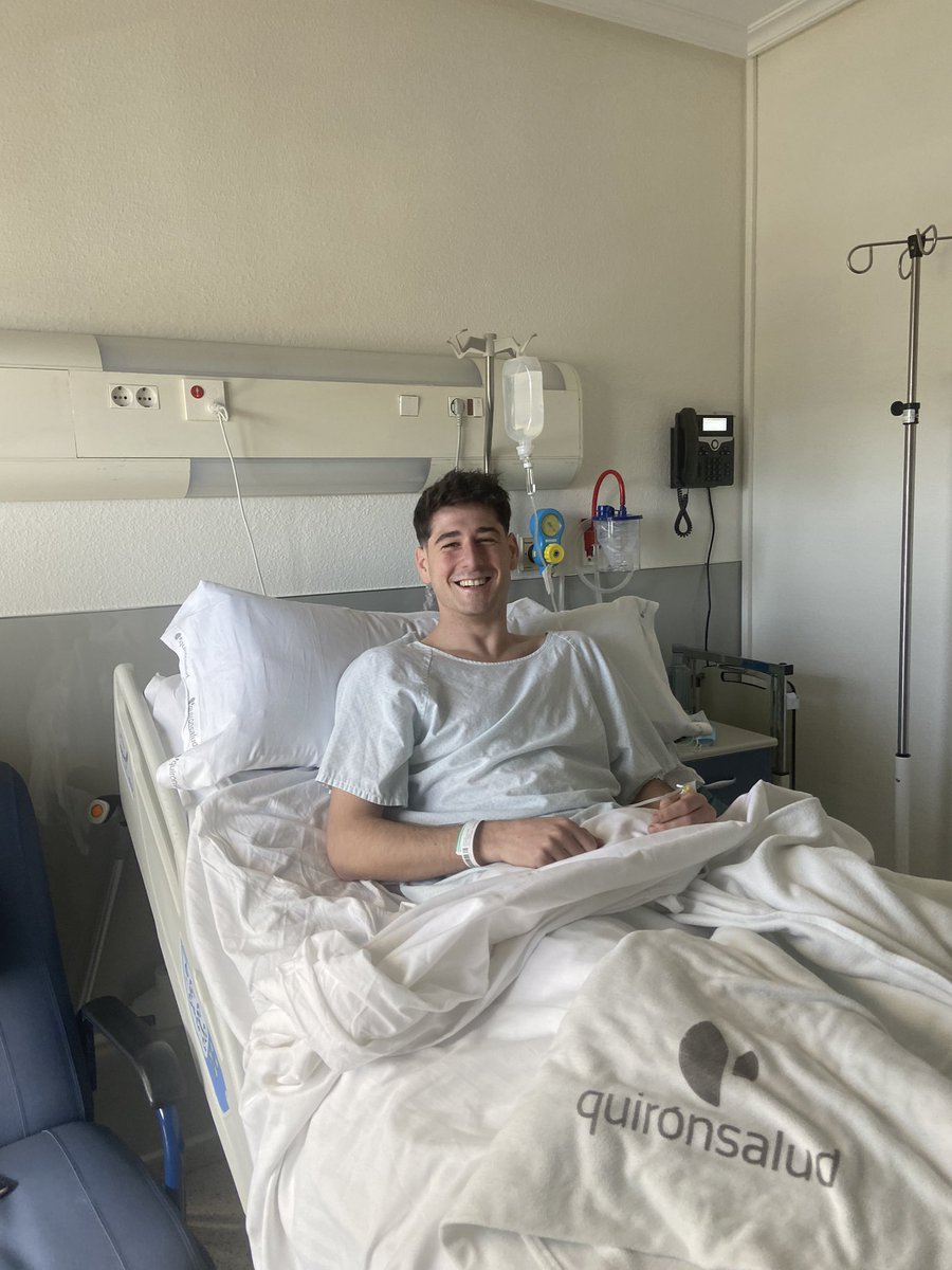 monteluca22's tweet photo. Ya operado de la lesión que tuve hace unas semanas del LCA, muchas gracias a todos por los mensajes de ánimo. Me tocó la parte dura del fútbol, pero solo es un bache para volver más fuerte. Un día más es un día menos.🫶⚽️ https://t.co/Xh44q4JAma