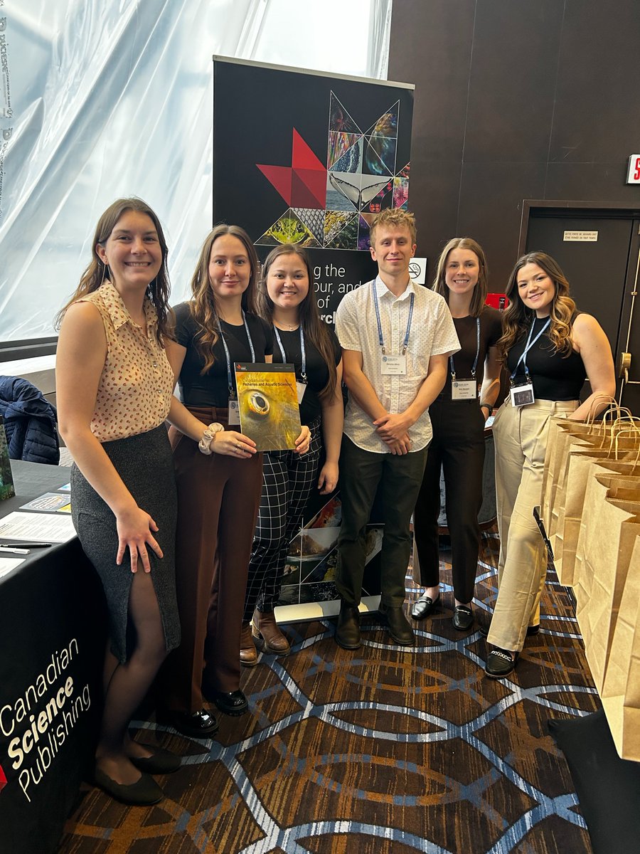 cjfas's tweet photo. Thanks to all the @TrentUniversity students for stopping by the @cdnsciencepub booth—including new @scas_scsa student rep @erinmcstewart! Learn more about all their research on thermal tolerance and fish movement at https://t.co/JHILTsPXBL https://t.co/3XXTmuZ0il