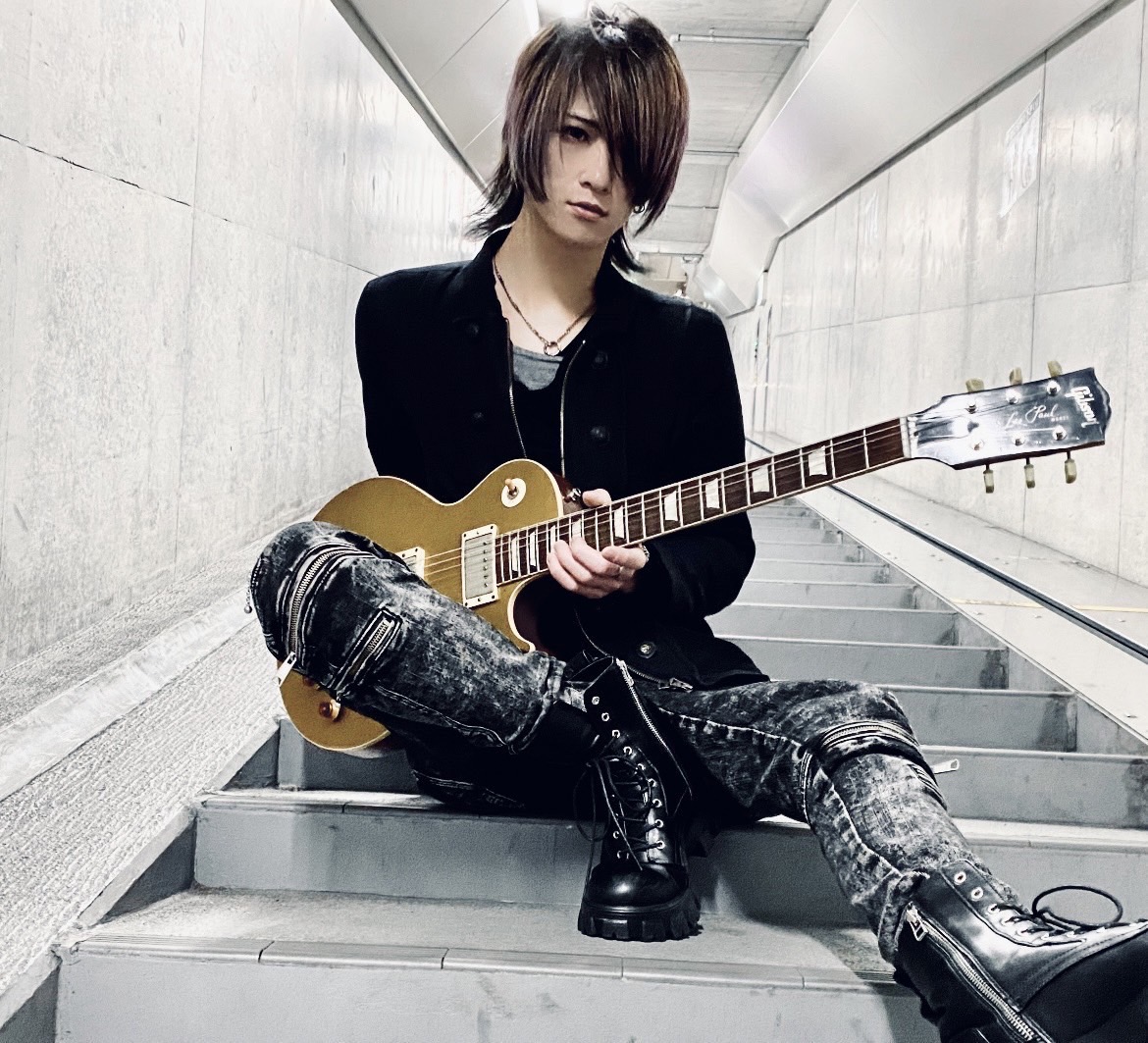 rma20111101's tweet photo. 当校ギター科卒業生の『綾人』さん😊オリジナル曲の配信が始まりました‼️ぜひ聴いてみてください😉💝
すごくカッコいいですよ😃🎶
https://t.co/6Rh5DFwABk https://t.co/Pe6fehG9hh