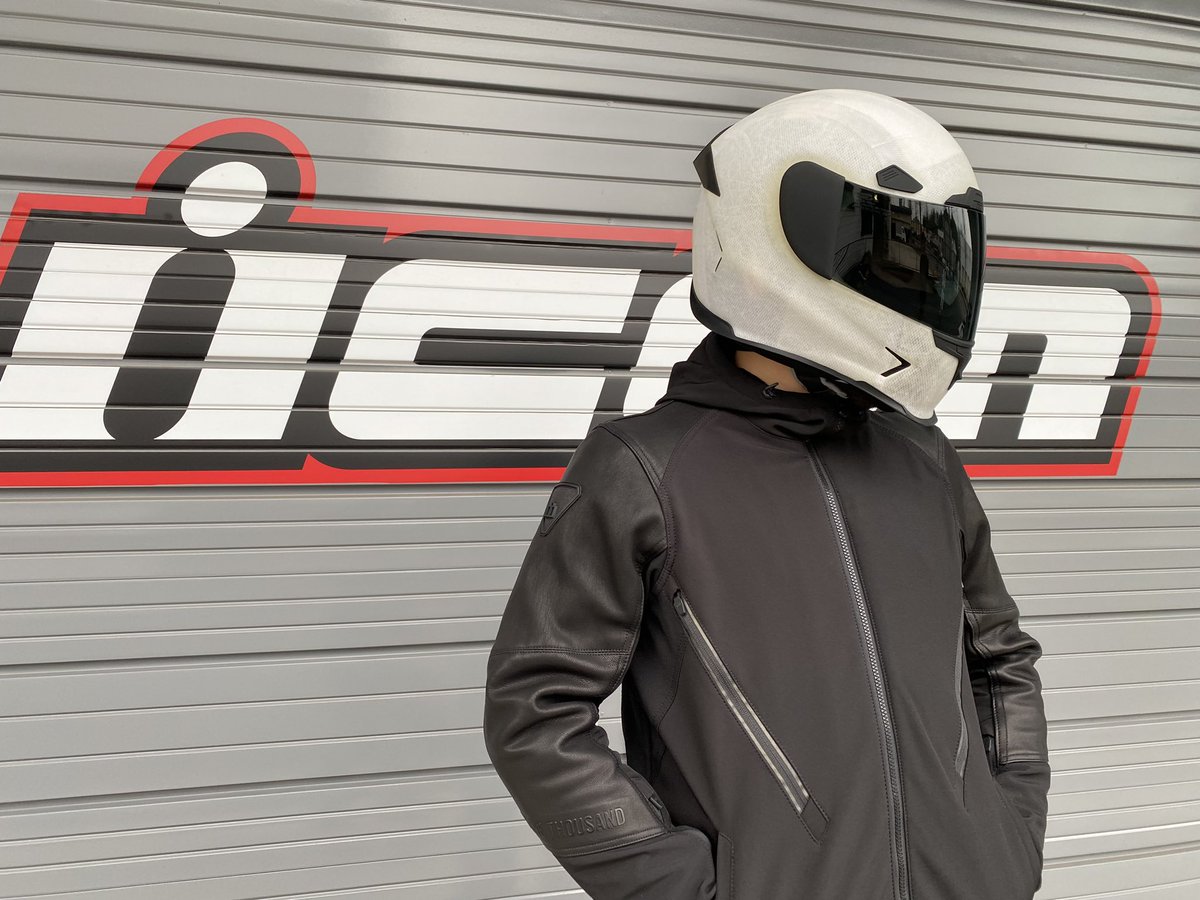 AFGMOTO's tweet photo. AIRFRAME PRO CONSTRUCTはいつ見ても独特な雰囲気がカッコいい。ヘルメットの地を活かしたデザイン!
https://t.co/DqLLNq2yWf #iconmotosports #afgmotosports #icon #iconライフスタイル #airframepro #バイク #ヘルメット https://t.co/cZlziSZvVC