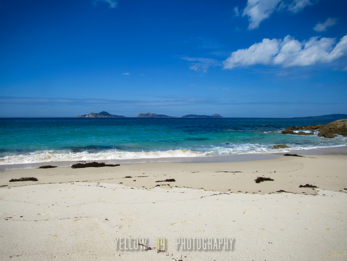 Yellow14Photog1's tweet photo. Praia de FortiΓ±Γ³n #beach, near #Vigo, #Galicia.
.
https://t.co/fiUw8YMMQz
.
#desertedbeach #whitesand #tropicalparadise #turquoisesea #azuresea #islascies #islasatlanticas #riasbaixas #turismogalicia #visitgalicia #Travel #travelphotography #pedreira #wallart #iwanttogothere https://t.co/ybyhuZilJ8