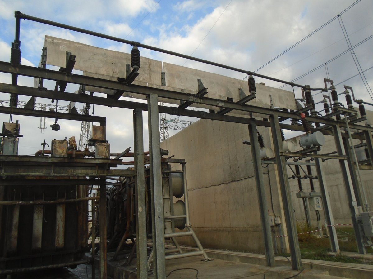 stelma_ate's tweet photo. CLIENT: INDEPENDENT POWER TRANSMISSION OPERATOR (ADMIE) S.A.
PROJECT: Cleaning and removal of oil debris of the destroyed Autotransformer No 6 in Larissa High Voltage Center.
LOCATION: Larissa, central Greece
 https://t.co/f8xs2JYdm3 #stelma #stelmatsa #powerstation #larissa https://t.co/BlvOMfgLz2