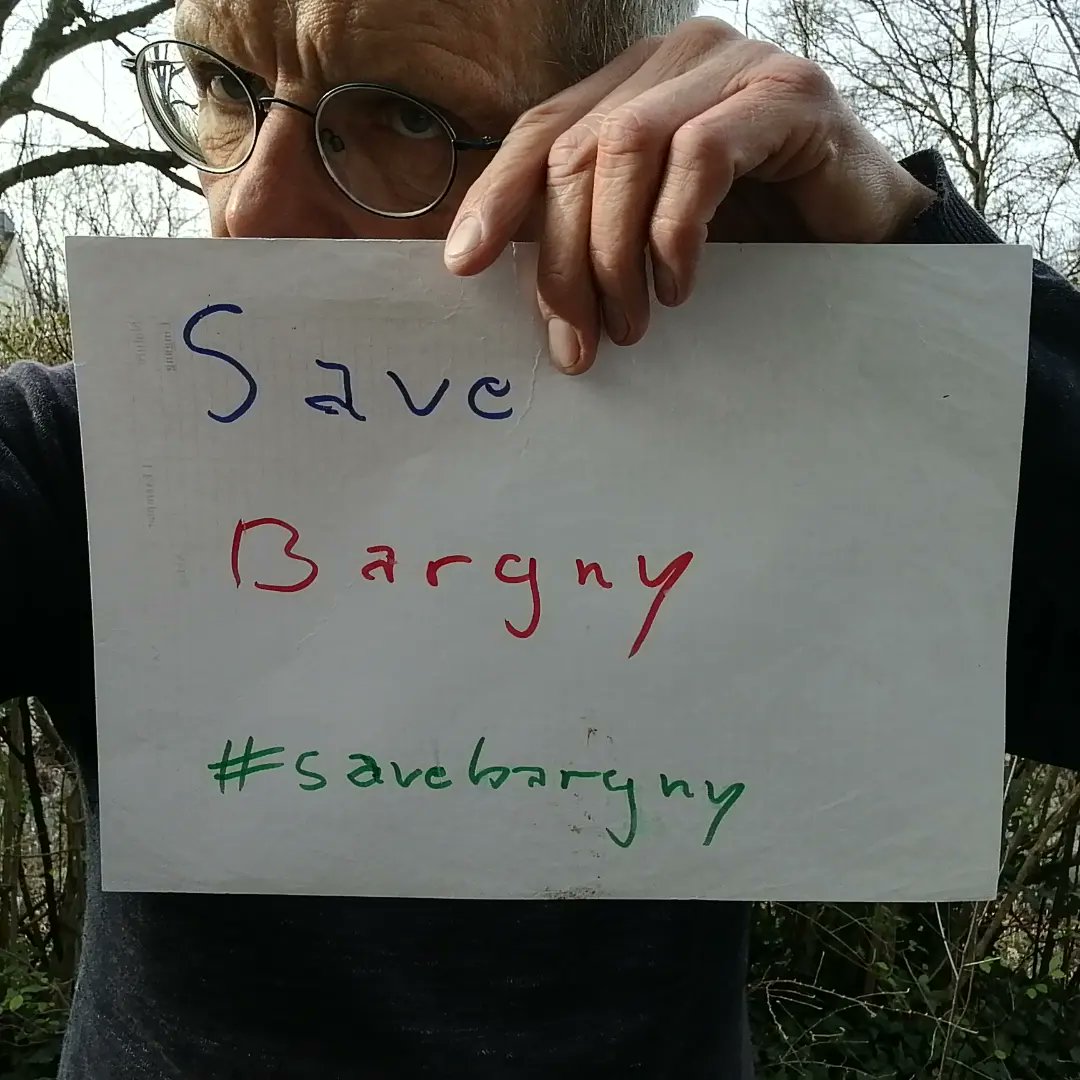 endelstamberg's tweet photo. Save Bargny Day 862

Bargny is a city in Senegal that has been dealing with the pollution of a coal plant for years, forcing people to move, creating climate refugees. 
It is now uninhabitable and neglected! https://t.co/nBysFhtR3I