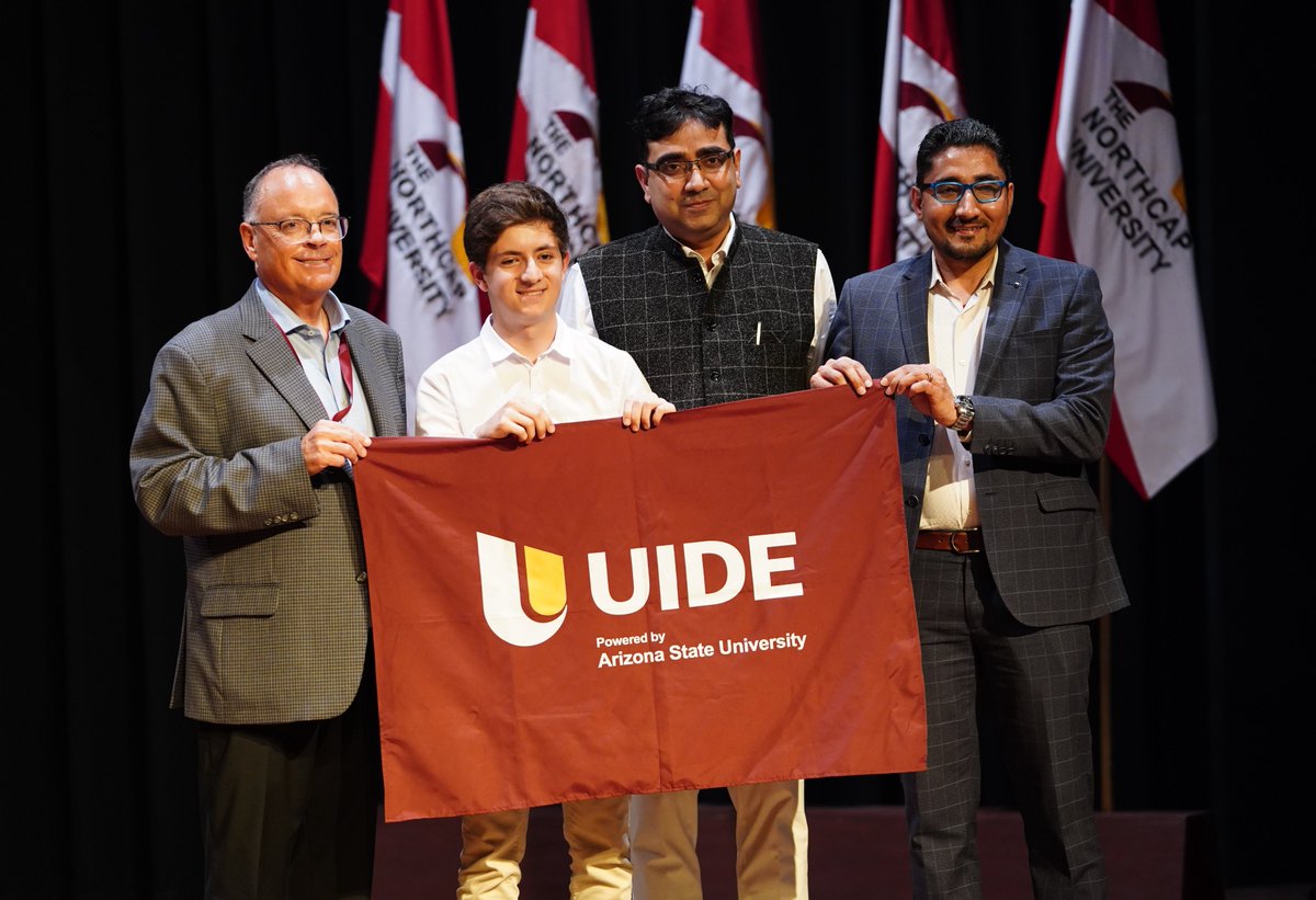 Here's congratulating Lorenzo Rosania, from Universidad Internacional del Ecuador, for winning the Young Entrepreneur Award at the International Student Startup Competition. Huge shoutout to AHODS (Advanced Hydrogen on Demand Solution), a startup at FITT, IIT Delhi.

#NCU