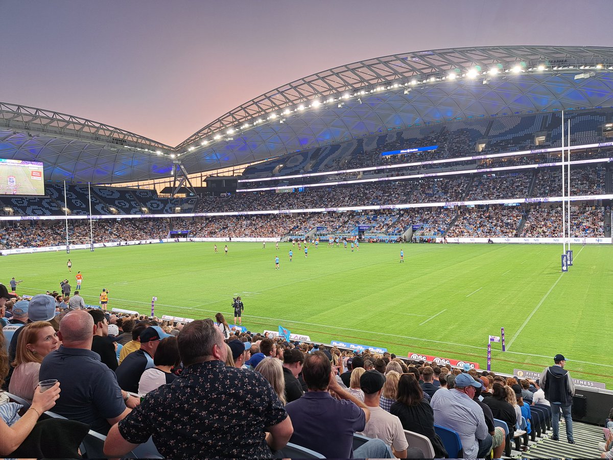 DaniBee91's tweet image. Go Tahs! #WARvBRU