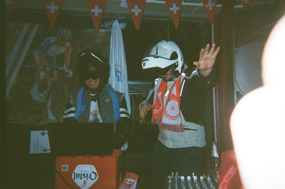 KingKungFreunde's tweet photo. This year we go next level! ๐
Let's introduce the ๐๏ธKKF scouts๐๏ธ:
These bikers have to job to find the best spots to park. ๐
These guys were also a legendary dj-duo during our party in the beginning of the year.
#OHN23 #ProfessionalFans https://t.co/wHcu0PIY0l