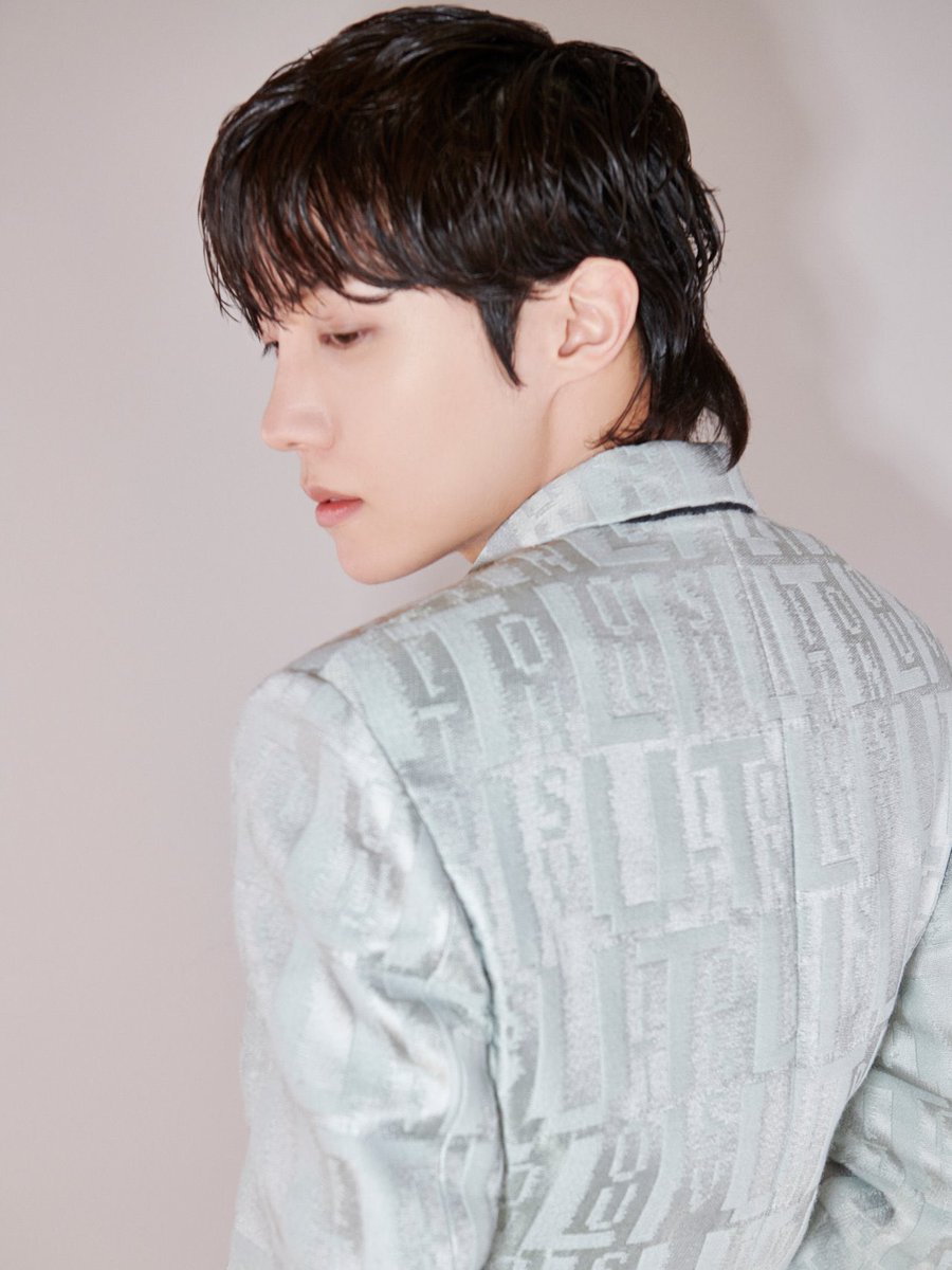 BTS FASHION/STYLE FINDER — 181029  J-Hope : Twitter Update LOUIS VUITTON  x