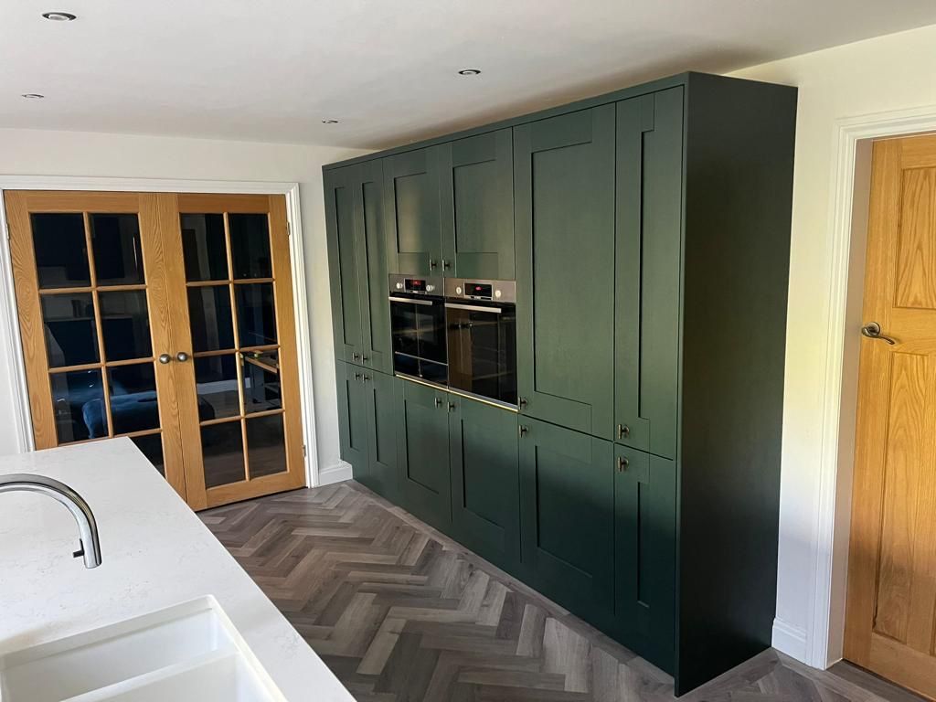 OnTrendKitchens's tweet photo. Real Kitchen showstopper! Two-tone Cartmel kitchen installed by @ad3design Fir green makes a bold statement in the kitchen, while light grey is used in the living space to provide beautiful storage. If you're looking for a retailer in the Bolton area, why not give them a try? https://t.co/YSpRUXuoJA