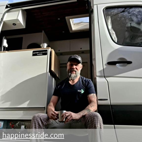 ManfredBo's tweet image. Since December 2022 I have been living the #vanlife. The #freedom and autonomy it gives me, the places I can enjoy and the things I can do are magic.

I share my experiences about the perfect #camper van to allow this lifestyle here:

happinessride.com/blog/build-you…