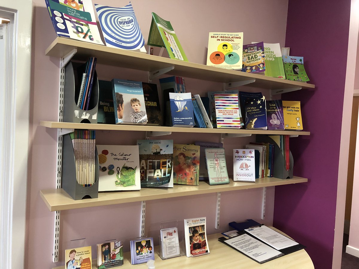 JennyRo68074561's tweet photo. Yes I arrive early to read the books lol. #firstonehere #sensorychampion #sencotraining https://t.co/c4yrH6OXCl