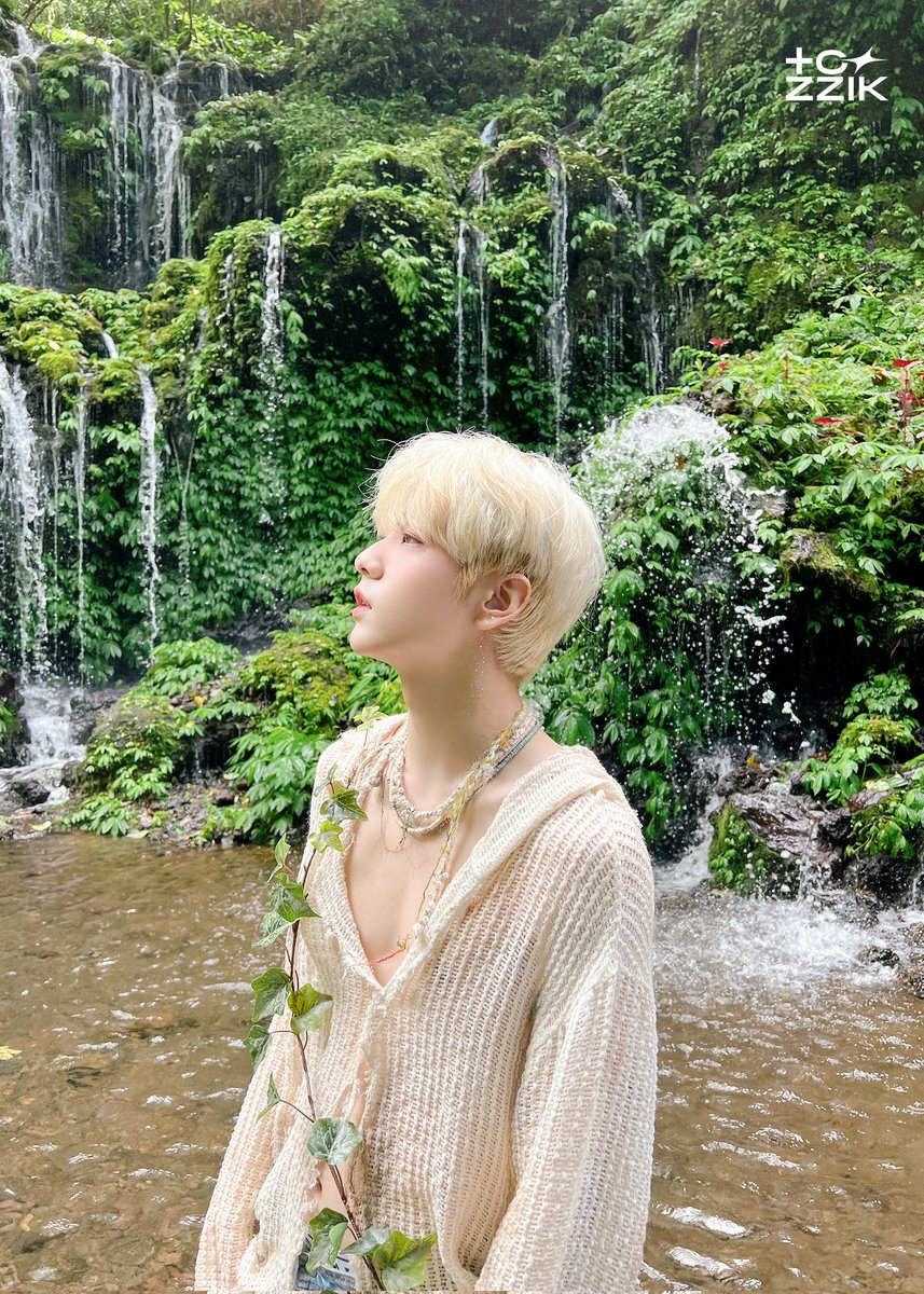 pinksaltxt's tweet photo. 하고 싶은 말이 많다
허나 쓸 수 있는 말은 없다 https://t.co/H6CPpxsTUD