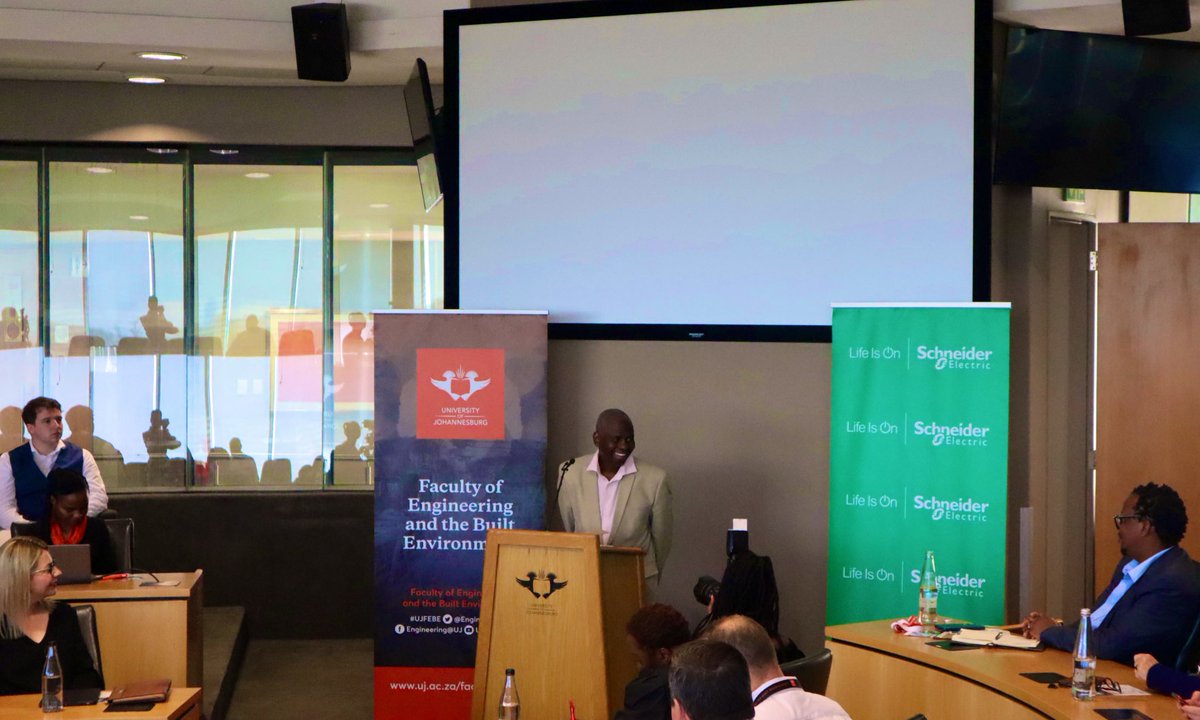 go2uj's tweet photo. Vote of thanks by @EngineeringUJ Executive Dean Prof Daniel Mashao on the wonderful partnership with @SchneiderElec as well as the guests in attendance to witness the inauguration of the 4IR Experience Room.
#UJ4IR
#TheFutureReimagined
#Sustainability https://t.co/vEpaiQC4ri