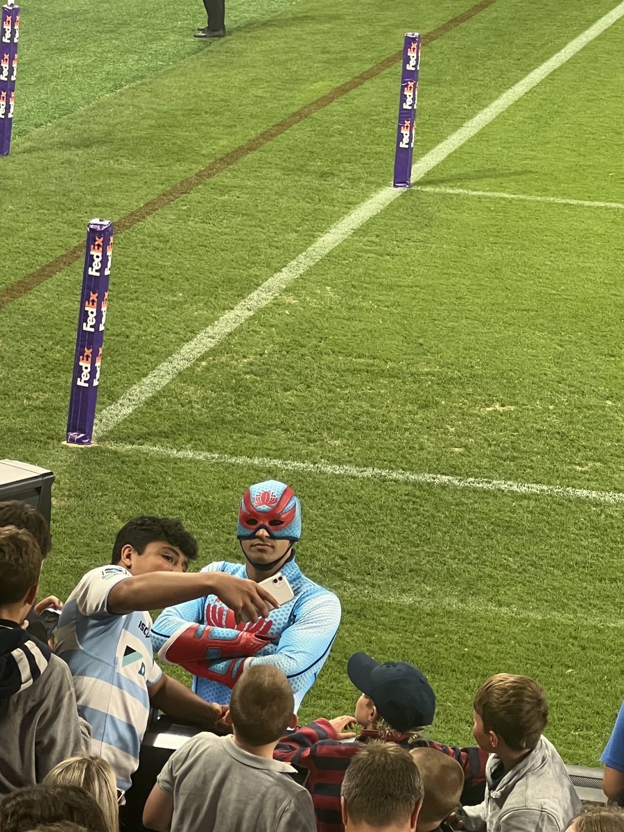 BrittMitchell11's tweet image. Tah man’s had a costume update and I hate it. #WARvBRU