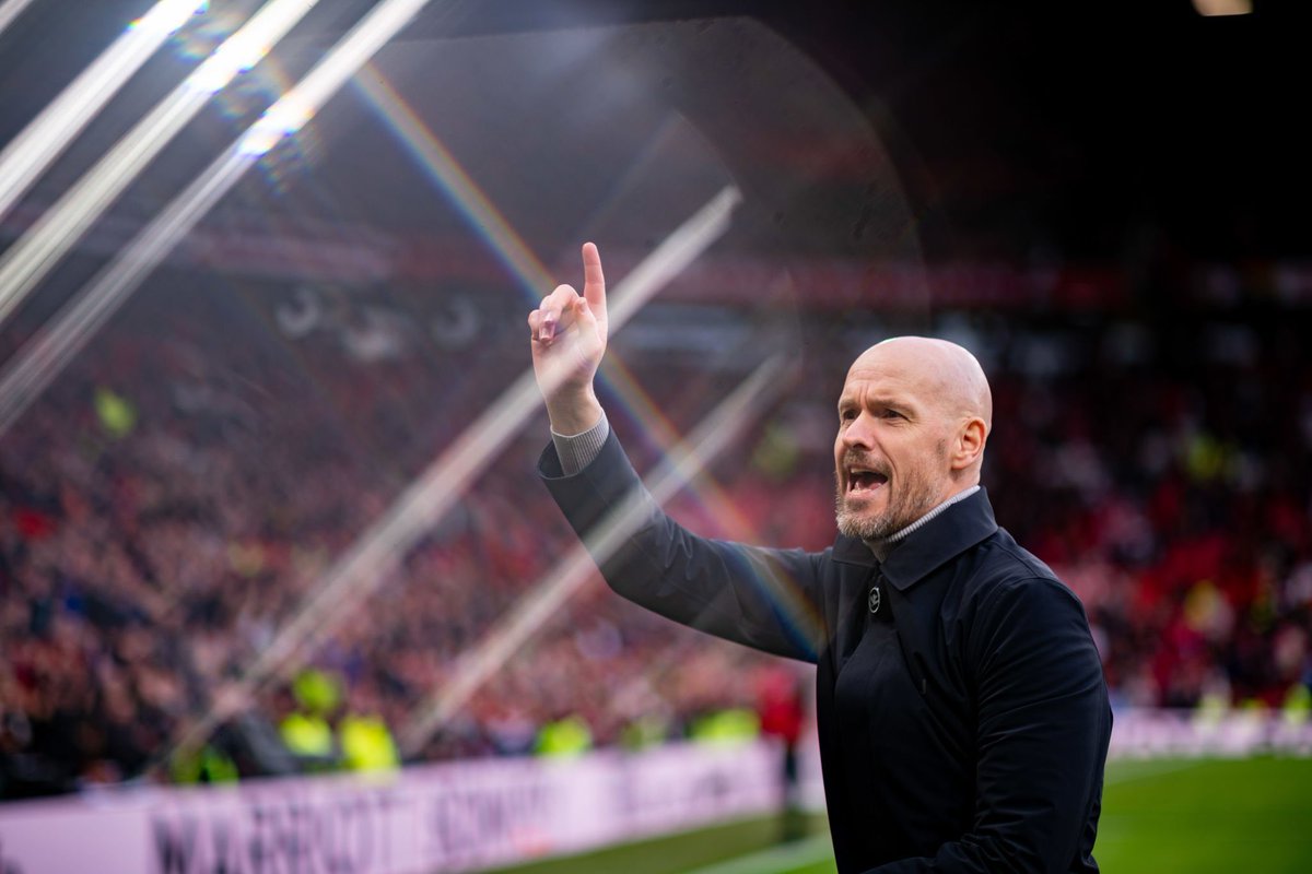 🚨 BREAKING: 

Erik ten Hag has dismissed the prospect of holding an open top bus parade if his side win the Carabao Cup and will only consider sanctioning a mass celebration if they win two trophies this season. [@MattHughesDM]

THIS MAN ❤️