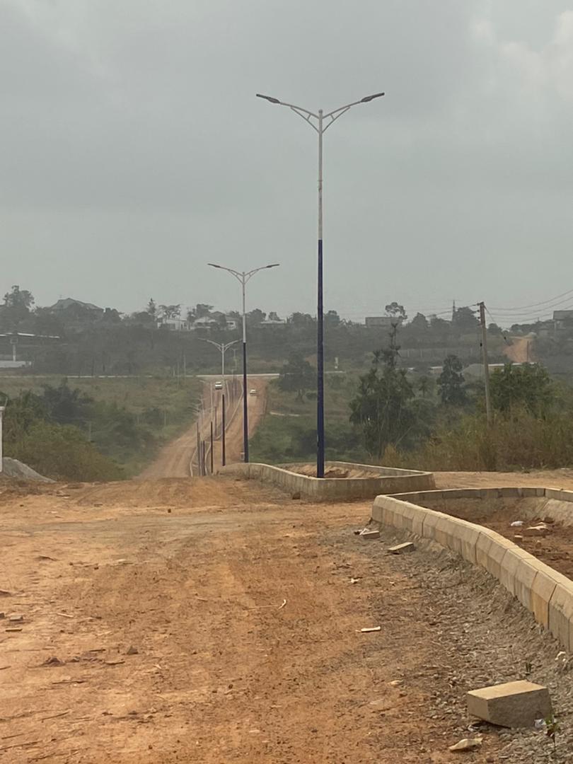 Ongoing works on the New Juaben Municipal Assembly and road construction leading to the Assembly and the Court. 

#PauseAndSaySomething 
#YourTaxesAtWork