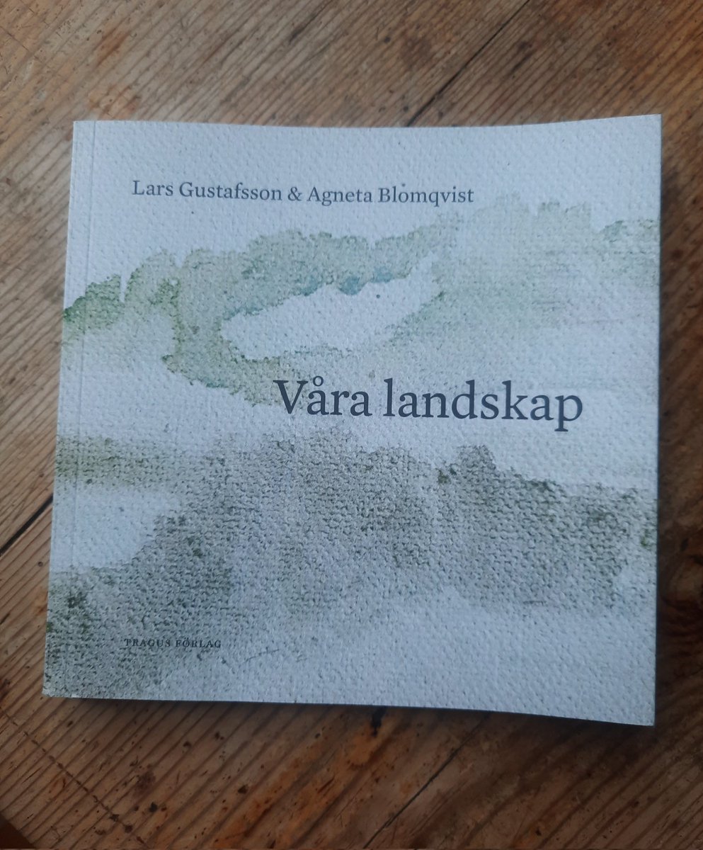 Passa på att läsa Våra Landskap, Tragus, personlig bok av Lars Gustafsson och mig m texter om Bohuslän, Västmanland, Norberg, barndom, skog, opublicerad kärldikt av Lars, målningar mm. Köps på nätet, lånas på ex Tranströmer- o Stadsbibl, beställs på andra bibl. Fina omdömen.
RT!