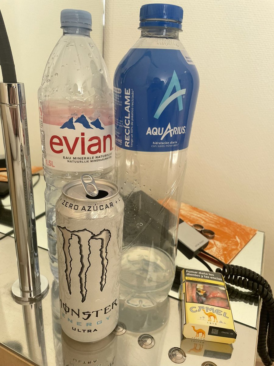 idk y people complain abut breakfast in southern europe. this is a tasty and balanced start of the day.