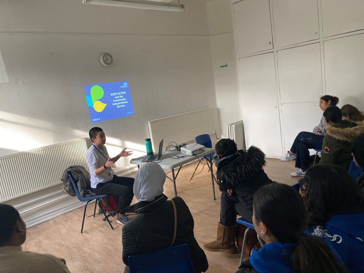 creightoncentr's tweet image. Our #keepactive #volunteers had a busy day doing Induction training and getting ready for their roles. 
 They make weekly visits to older people living in the community to build strength and confidence after a fall, stroke or other illness! 
 #GetInvolved   #volunteer #charity