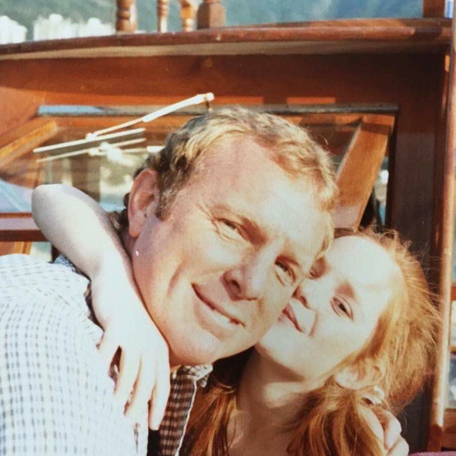 KeelyAllan's tweet photo. 30 years… Class act ❤️#bobbymoore #englandcaptain #boysof66 https://t.co/8OYqcHtQ2r