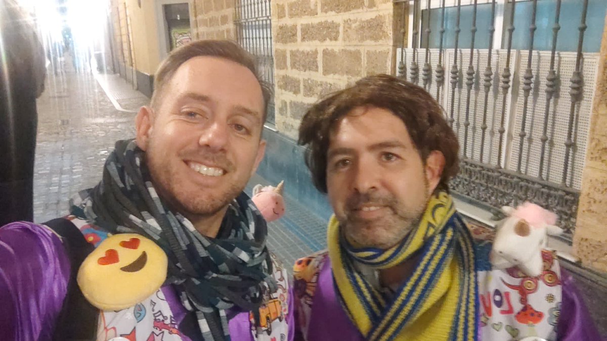 jamontes79's tweet photo. Gran jueves de #CarnavalDeCadiz2023 con #YesWeFuck https://t.co/Hyrazq7hvF