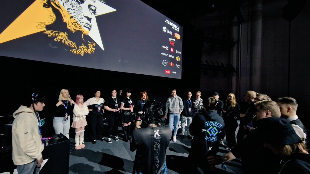 rehearsals BTS 👀

the VALORANT Influencer Showmatch at #ASSEMBLYWinter2023 is almost here! 🔥

join us at 12:00EET @ the MAIN STAGE or Twitch.tv/AssemblyTV! 🇫🇮

<a href="/assemblyparty/">Assembly Party</a> <a href="/Assembly0rg/">Assemblyorg</a>