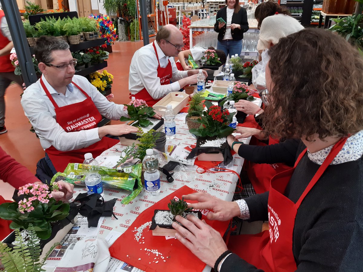 Busleague tweet media