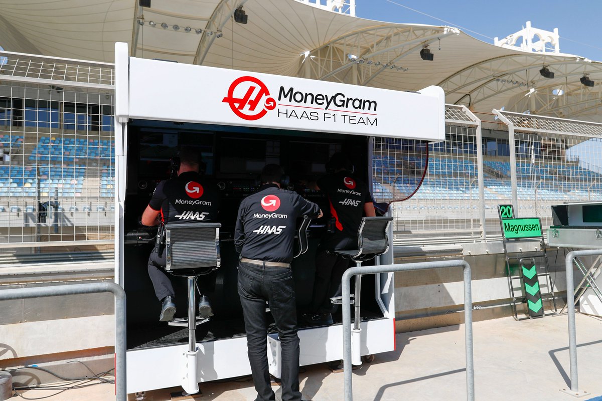 HaasF1Team's tweet photo. Don't judge. It's definitely a little bit colder here this year than it normally is 😉😅

#HaasF1 #F1Testing https://t.co/yHWieIaNJr
