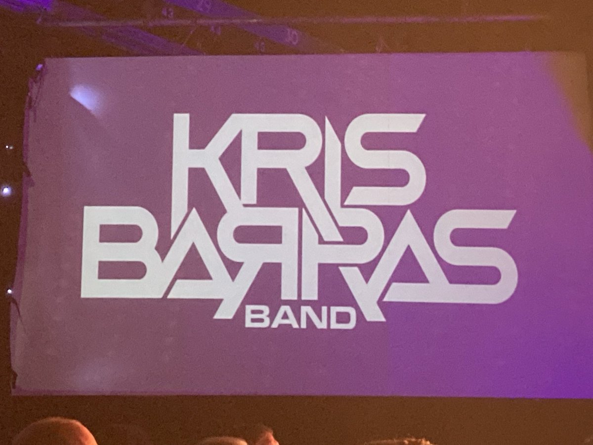 DawnCollins9's tweet photo. Just incredible night @EPICNorwich with the amazing @KrisBarrasBand truly stunning album #DeathValleyParadise #Wakemewhenitsover hugely resonates my pandemic experience .. beautiful x https://t.co/rWCVpQ389z