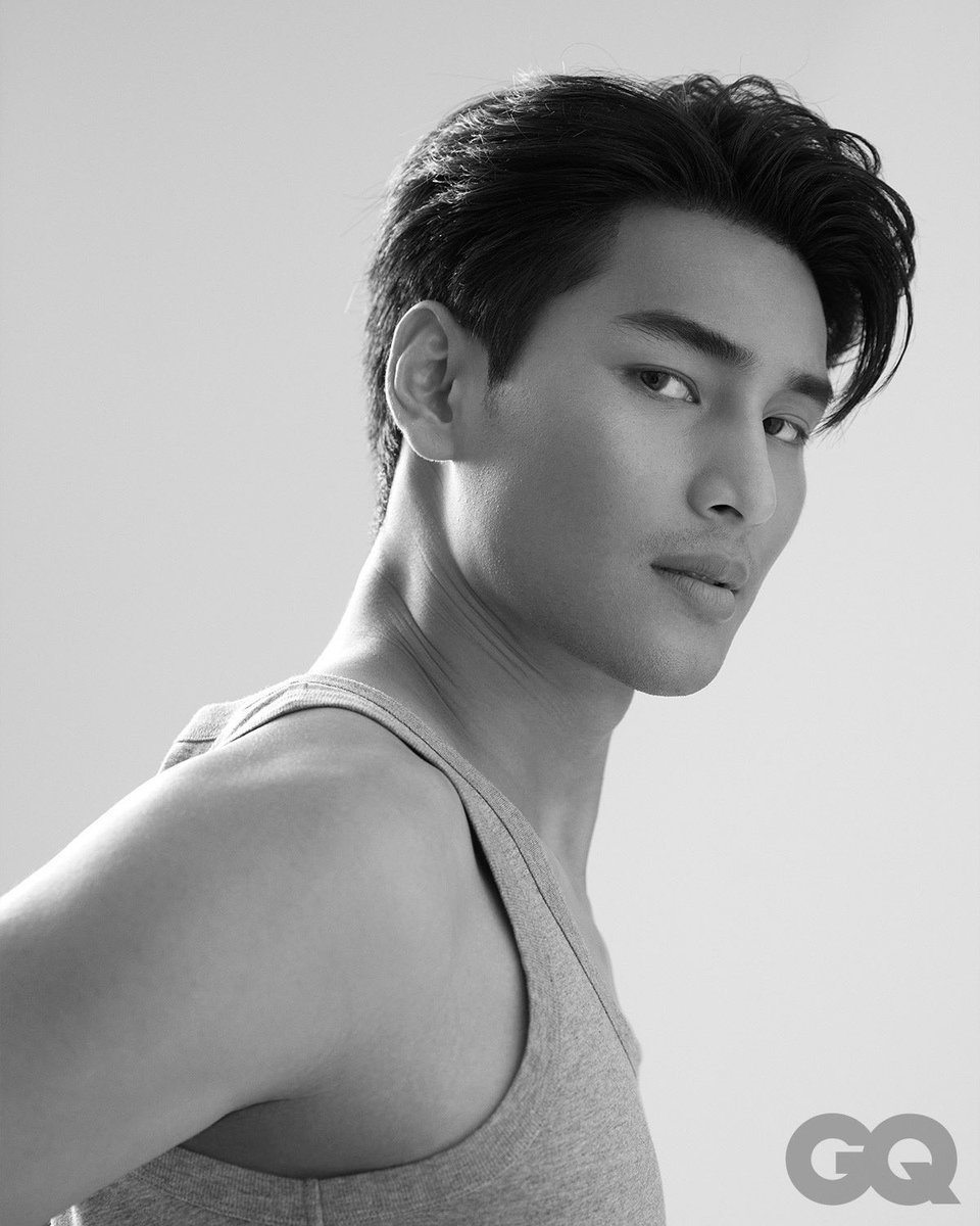 GQThailand's tweet photo. #GQStyle Birthday Boy! สุขสันต์วันเกิด #อาโปณัฐวิญญ์ @Nnattawin1 ด้วยภาพแฟชั่นในนิตยสาร #GQThailand ฉบับเด��อนธันวาคม2022 - มกราคม2023 ในฐาน���เจ้าของรางวัล Breakthrough Actors จาก #GQTHAILANDMOTY2022
.
อ่านสัมภาษณ์ย้อนหลัง-> https://t.co/zJTzSgpUEM

#Apo #Nnattawin #NATTAWINDAY2023 https://t.co/Q5c1rIlCws