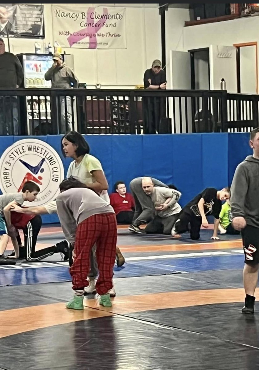JeremyMatson5's tweet photo. Off season ! Girl’s putting in the work.
Grow women’s wrestling ! #mat3 https://t.co/8NwyzTP4Y1