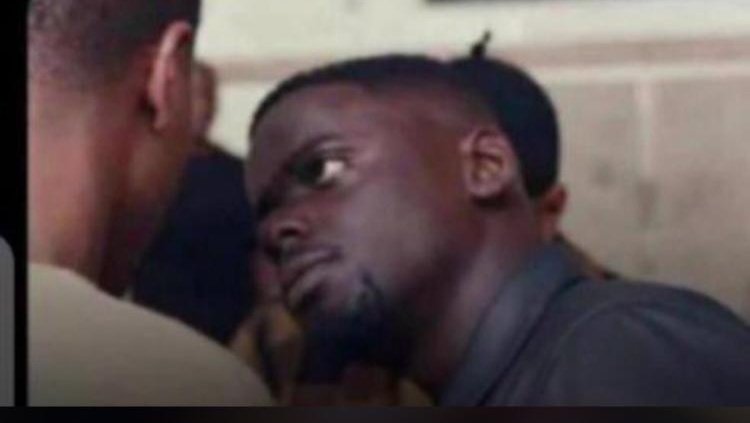 Uku Niko MTN ikureba iyo bakwibye ama inite ugahita ugura Andi 😁