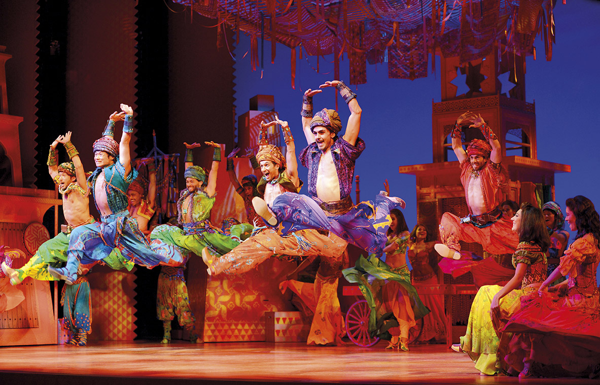 Get ready to escape to a whole new world... Disney's musical Aladdin is returning to tour the UK! 🧞‍♂️  

For more info and early access to tickets sign up here👇: bit.ly/AladdinTourTic…