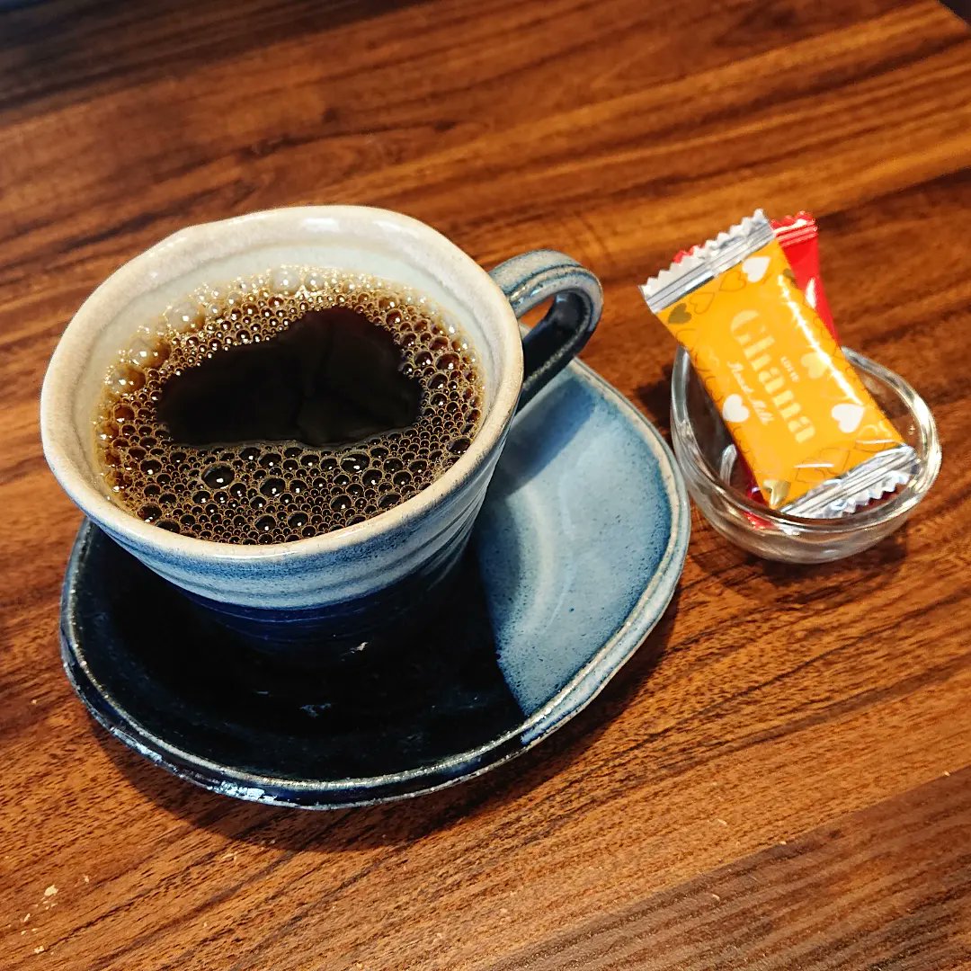 YunPanMan1's tweet image. #mojacafe さんにお邪魔致した✨
@mojacafe1 
めぐさん！お久しぶりであります\( ´ω` )/✨
私の作家人生、ここからスタートしたとしても過言ではない🙆✨
作家の皆様の作品も、ご購入頂けます🙆✨
今日は、ゆかりさんの #ソックスウサギ
#ALOHA さんの #バスソルト GETです🙆✨
#カフェ
#珈琲