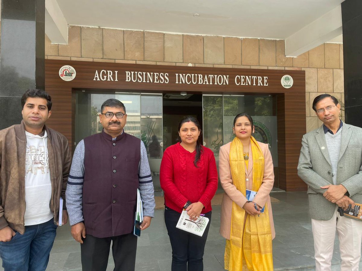 AbicHisar's tweet photo. Sh. Jitendra Prasad, Assistant Director Extension, Pusa Krishi, Delhi visited our incubation Centre during his visit at CCSHAU, Hisar

#ccshau #nabard #incubioncentre #abic #abicccshau https://t.co/nsGJyFbWQd