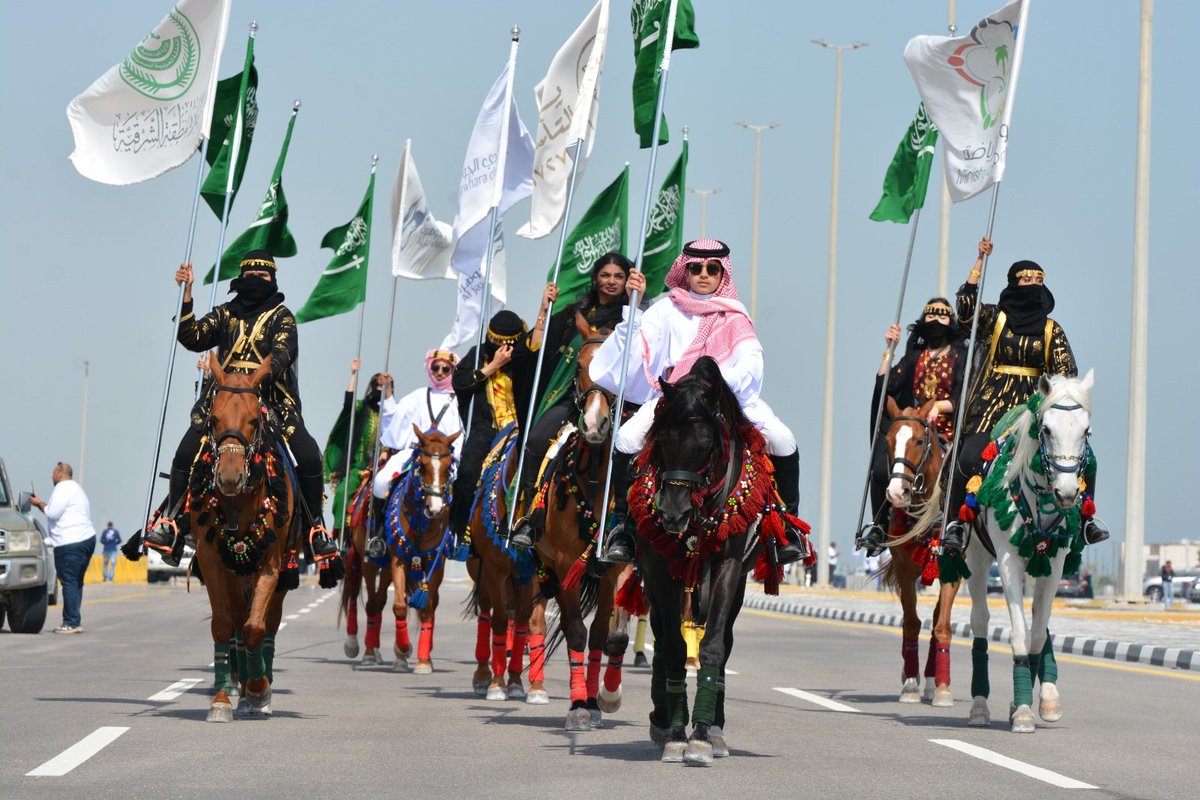 📸| فرع وزارة الرياضة بالمنطقة الشرقية، يحتفي بمناسبة #يوم_التأسيس، وذلك بإقامة عددٍ من الفعاليات الرياضية والمنوعة