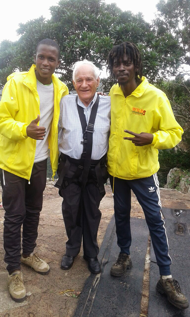 wild5adventures's tweet photo. Ladies &amp; gentlemen, it's our honour and privilege to introduce you to Edgar the legend! 🏆🌟

#throwback #throwbackthursday #throwbackthursdays #throwbacktuesday #throwbacks #throwbackpic #throwbackthursdayy #throwbackthursdayyy #throwbacktime #throwbacksummer #throwbackthrusday https://t.co/UncazLqf07