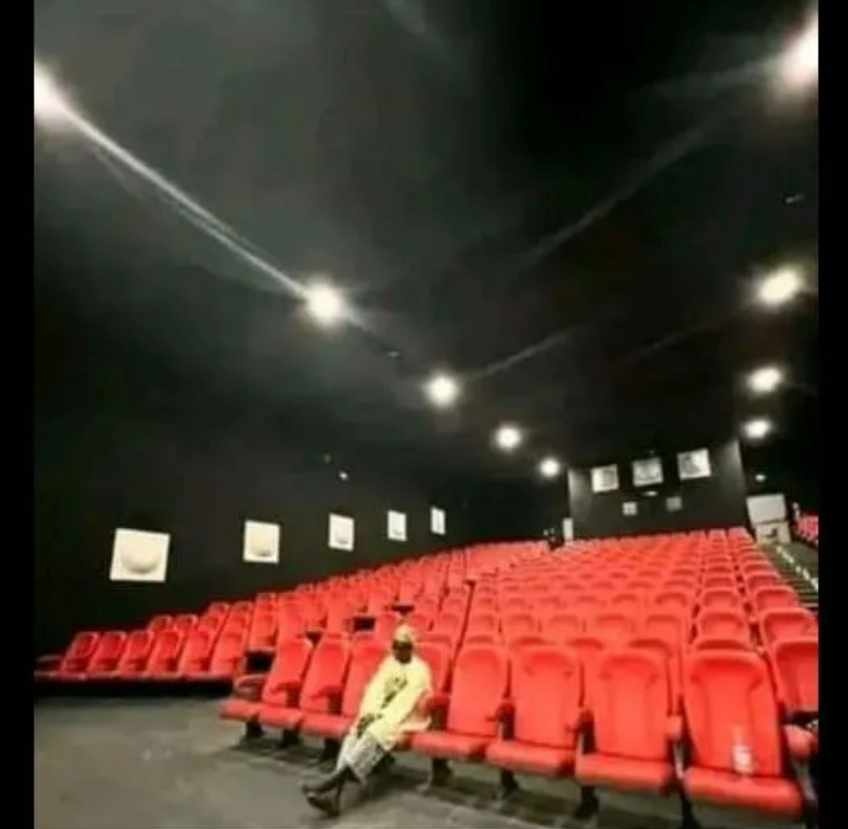 International conference of men who have never cheated on their wifes😂