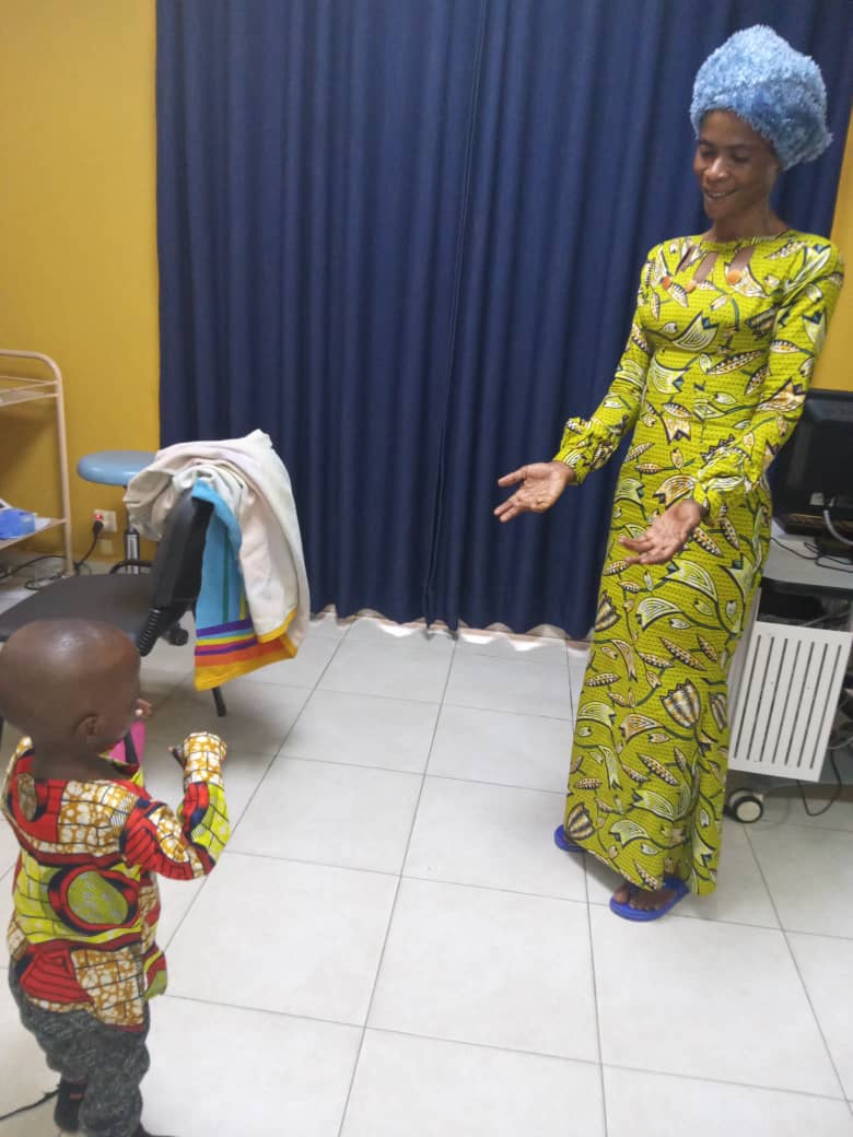 ctsoe's tweet photo. Congolese mom braught 2-yr-old to CTSOE in #Burundi.Diagnosed with cataracts,baby received successful surgery&amp;can see for 1st time. Francine grateful for quality care&amp;clinic's impact in changing lives.Donations make a difference.Thank you for your support!
#cataract #eyecare4all https://t.co/BOaJw6oA4O
