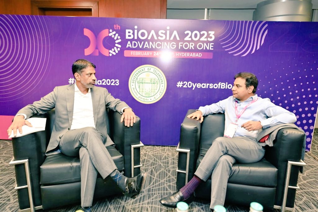 MinisterKTR's tweet photo. IT &amp; Industries Minister @KTRBRS had a free wheeling conversation with @VasNarasimhan, Global CEO of @Novartis on the sidelines of #BioAsia2023.

The conversation was centred around the life sciences ecosystem in Telangana and the experience of Novartis in the State. https://t.co/nE4YahZBD4