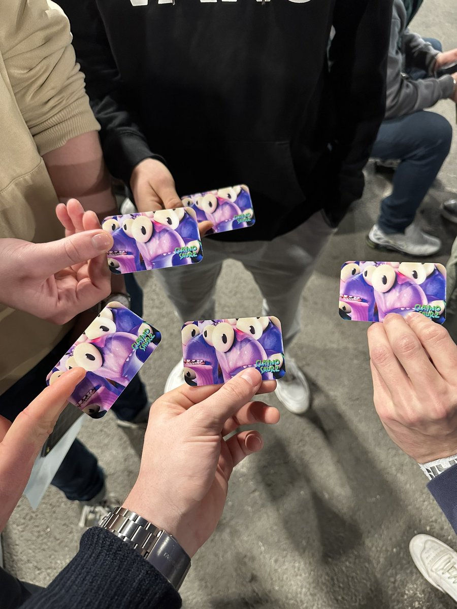 tomboutin_'s tweet photo. We’ve got our croissants 🥐🇫🇷
@Claynosaurz @nft_paris https://t.co/DM8rCTAdnS