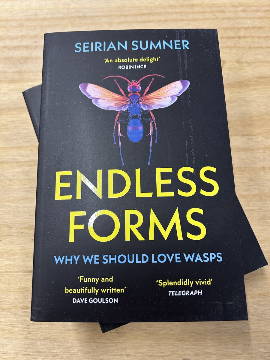 zcosini's tweet image. Paperback copies of ⁦@WaspWoman⁩’s #EndlessForms, coming 30/3