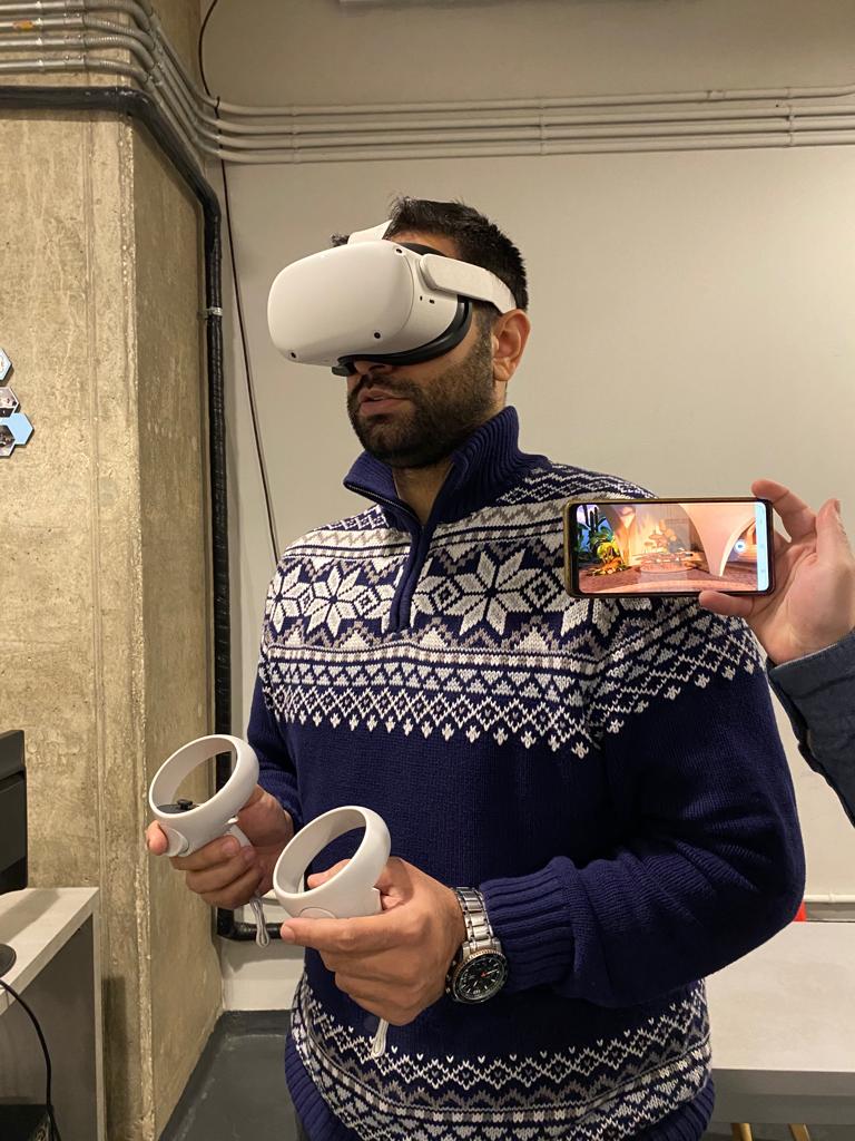 Sipping on a latte while exploring the metaverse? Only at Bhive 😉☕️🎨 #NFTs #coffee #NFTCommunity