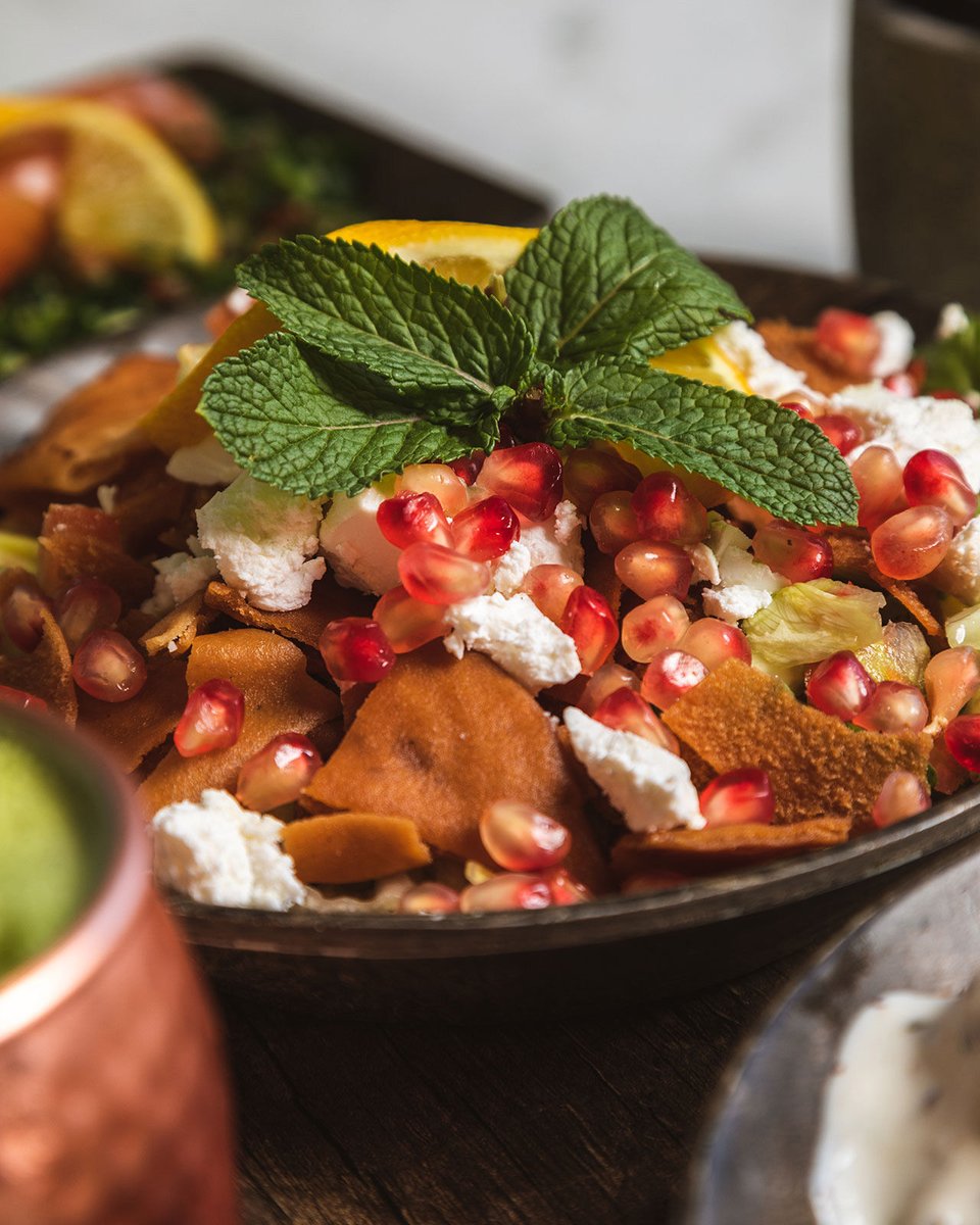 Damascena_UK's tweet photo. #fridayfeels made for sharing...
#foodiefriday #fridayfeeling #middleeasternstyle #trysomethingnew #birminghamindependents #foodblogger #birminghamblogger #birminghamfoodie #visitbirmingham #harborne #moseley #jewelleryquarter #templerowwest https://t.co/AyprYyx4RY