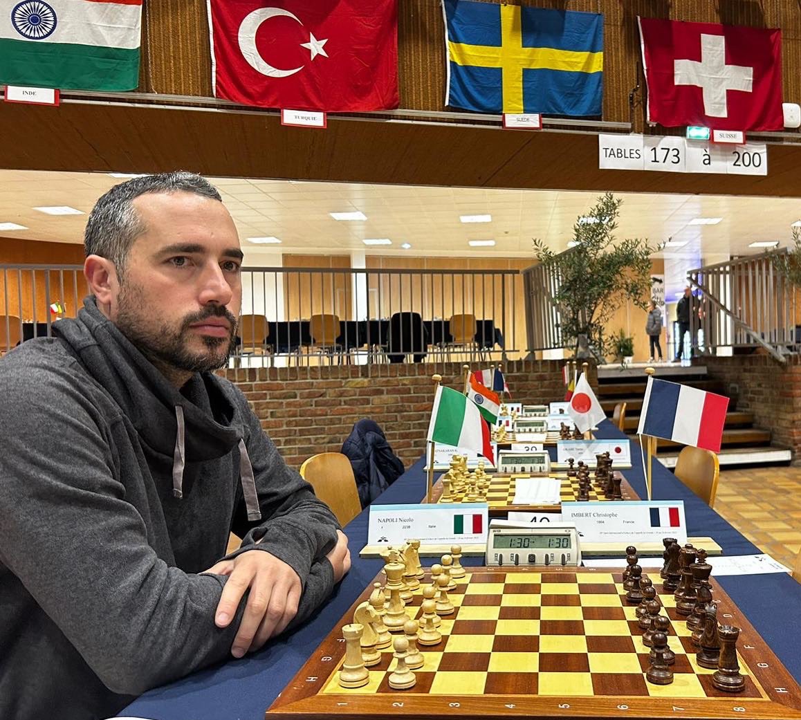 nicolo_n's tweet photo. 🇫🇷20 febbraio 2023 vs 20 febbraio 2005 #cappellelagrande #chess #professionalplayer #italianiallestero #18anni https://t.co/Mo3uodNBTG