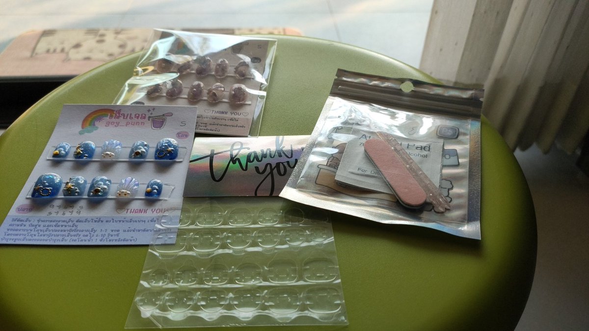 สั่งรอบที่สองแล้วกับ <a href="/Goy_Punn/">goy_punnเล็บเจล</a> ซึ่งของจริงสวยมากๆๆๆๆๆ ถูกใจเสมอ แม่ค้าคุยง่ายน่ารัก ถูกใจแบบ 💙💙💙💙 เลยค่ะ!!