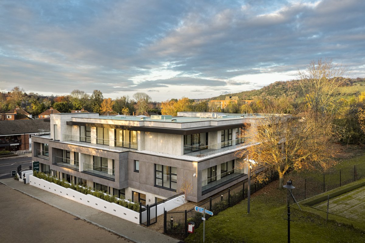 At Taylor Place in Dorking, live life to the fullest in a spacious and light-filled home, moments from Dorkin's town centre.

Benefit from 50% of your rent for 6 months, if you reserve and move in by 30th June 2023. Find out more information:
bit.ly/3El78kB