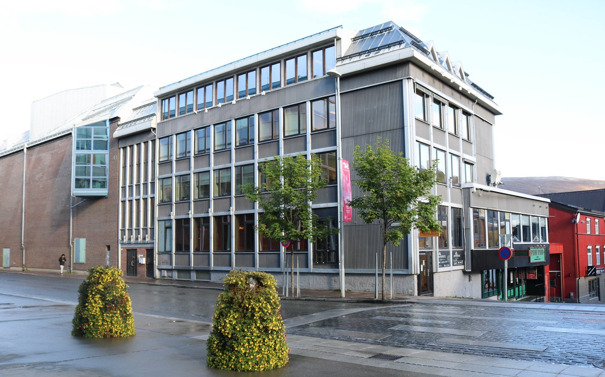 dovblindhet's tweet photo. Regionsenteret for døvblinde i Tromsø (RSDB) trenger en ny psykolog/psykologspesialist. 100 prosent fast stilling med kontor i Tromsø sentrum: https://t.co/7CiG3jaL3m #nkdb #rsdb #jobb #psykolog #døvblindhet https://t.co/XQo0pbEQ2N
