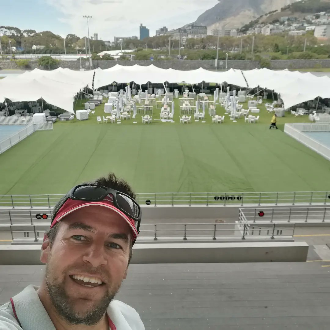 warrenedwards10's tweet image. Happy Friday folks

#FormulaE #SiteBuild #PreRaceDay #WhatAVibe #GreenPointHospitalityVillage